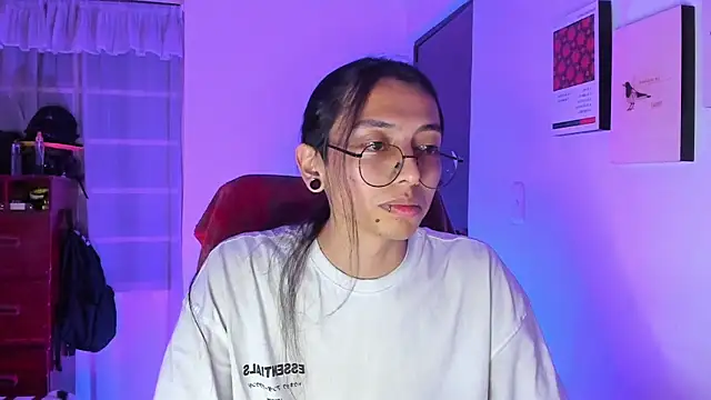  Astrea  online show from February 2026 01:02:01 AM