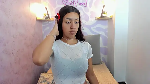 Snapshot of mia_scarlett7 chatting on May 2026 01:37:01 PM mia scarlett7 online show from May 2026 01:37:01 PM