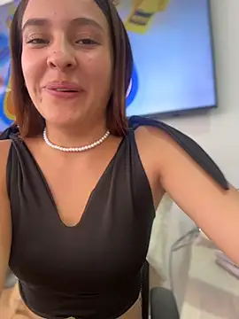 Talia Bonet online show from April 2026 05:57:01 PM