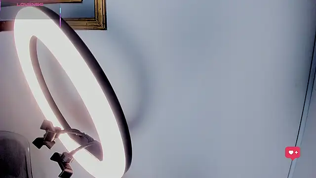 AnguelJones online show from November 2025 04:00:01 AM