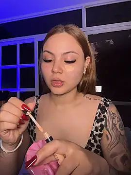 Beella1  online show from January 2026 11:35:01 AM