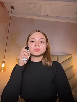 Beella1  online show from April 2026 11:52:01 AM