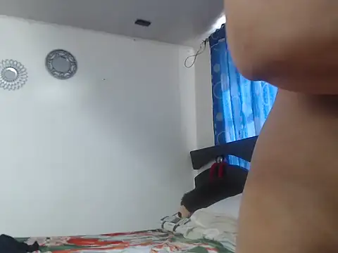 Snapshot of Yassa_zan chatting on November 2025 02:50:02 PM Yassa zan online show from November 2025 02:50:02 PM
