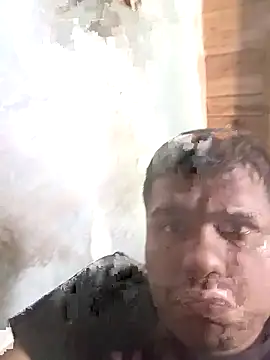 Snapshot of Leon202543 chatting on October 2025 04:51:02 PM Leon202543 online show from October 2025 04:51:02 PM