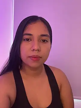 aly nicols online show from October 2025 10:00:02 PM