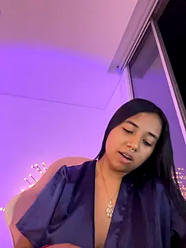 aly nicols online show from November 2025 05:08:02 AM