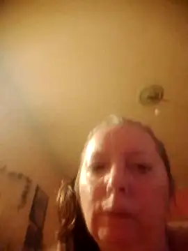 Mairi702 online show from May 2026 10:20:02 AM