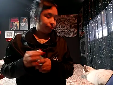 Isis Bathory online show from October 2025 07:07:02 PM