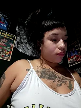 Isis Bathory online show from October 2025 01:19:02 AM