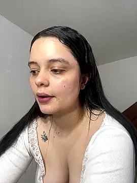 Selena Roa online show from January 2026 03:06:01 PM