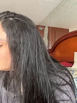 Selena Roa online show from May 2026 09:10:02 PM