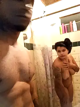 Snapshot of casalonline chatting on November 2025 01:28:01 AM casalonline online show from November 2025 01:28:01 AM