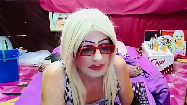 horni4luv online show from May 2026 10:01:01 AM