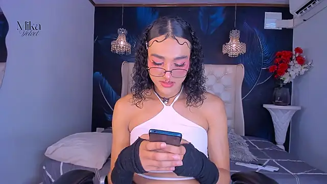 Snapshot of Mika__velvet chatting on February 2026 08:27:01 PM Mika velvet online show from February 2026 08:27:01 PM