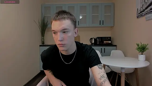 Derek Banville online show from November 2025 07:13:01 PM