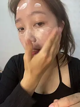 kitty-20x online show from December 2025 01:29:01 PM