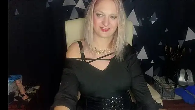 Snapshot of MonicaMis chatting on December 2025 04:05:01 PM MonicaMis online show from December 2025 04:05:01 PM