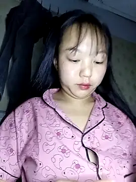 Quynhsumon online show from February 2026 03:07:01 PM