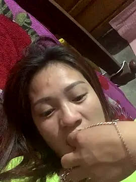 Snapshot of Lara-11 chatting on December 2025 03:52:01 PM Lara-11 online show from December 2025 03:52:01 PM