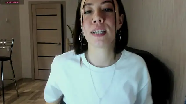 twinkle rosie online show from October 2025 06:57:02 PM