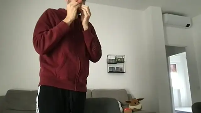 LukaShyGuy online show from November 2025 08:14:02 AM