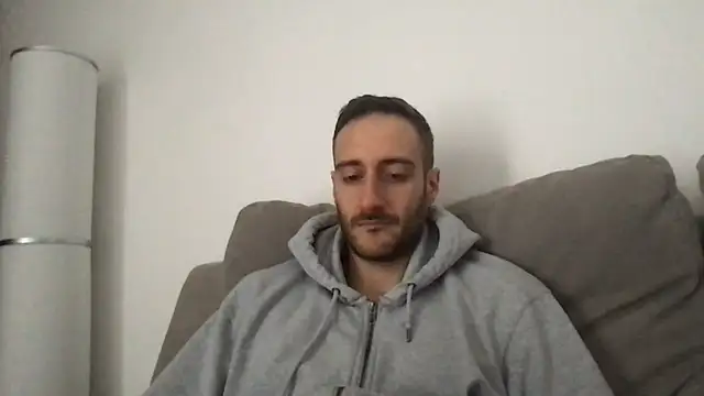 LukaShyGuy online show from February 2026 12:41:02 PM