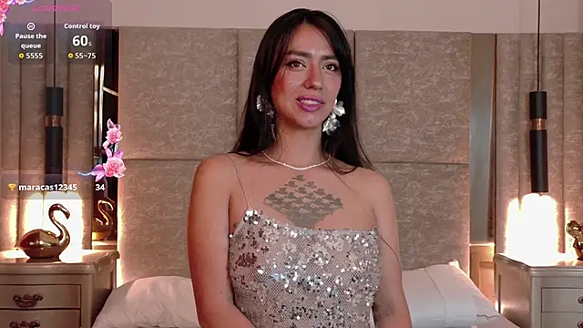 Penelope-Cross online show from November 2025 03:25:02 PM