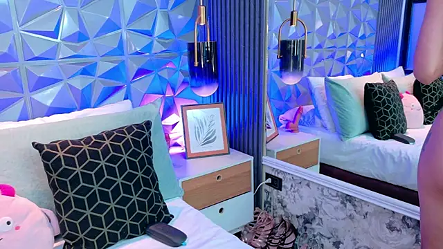 AdelineJhones online show from March 2026 02:31:02 PM