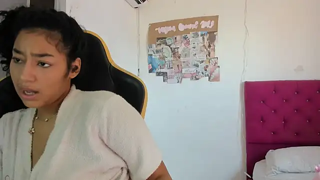 emily stars1 online show from April 2026 06:49:01 PM