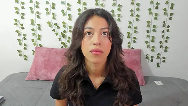 emily jonessxx online show from March 2026 04:47:02 PM