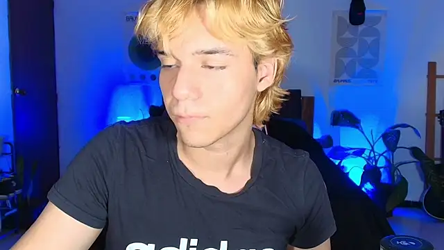 Snapshot of Habel__moretti chatting on February 2026 07:58:01 PM Habel moretti online show from February 2026 07:58:01 PM