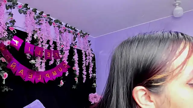 Gabyy Cooper  online show from November 2025 02:43:02 AM