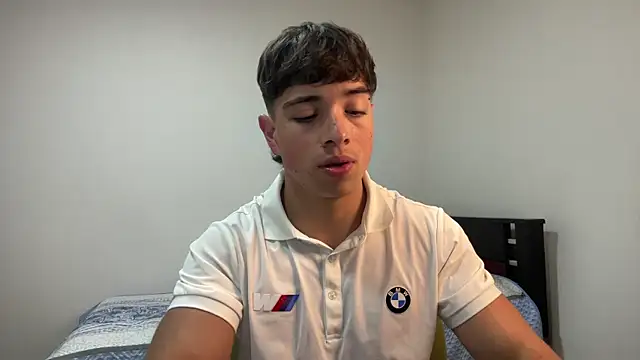 JUSTIN JHONS online show from November 2025 01:04:01 AM