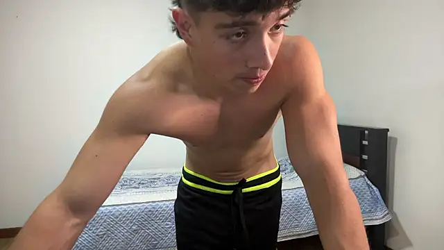 JUSTIN JHONS online show from November 2025 01:36:01 AM