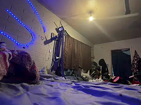 Snapshot of PiratingAqua chatting on March 2026 02:39:02 AM PiratingAqua online show from March 2026 02:39:02 AM