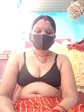 Snapshot of QRAN_YELESA chatting on November 2025 07:10:02 AM QRAN YELESA online show from November 2025 07:10:02 AM