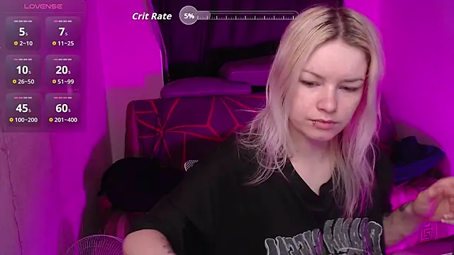 Snapshot of CherryNight6 chatting on May 2026 09:57:01 PM CherryNight6 online show from May 2026 09:57:01 PM