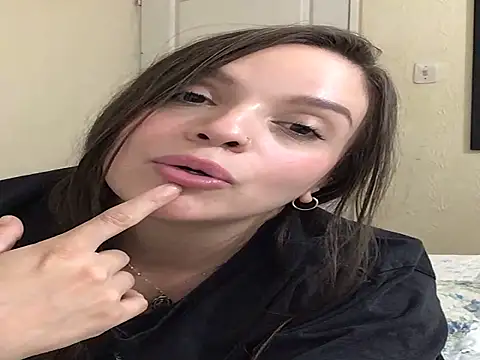 DianneVega online show from November 2025 08:18:01 AM