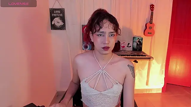 AdelineEsposito online show from July 2026 04:17:02 AM