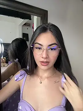 IslaCole online show from January 2026 08:10:02 PM