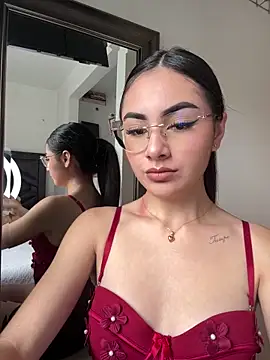 IslaCole online show from February 2026 07:30:02 PM