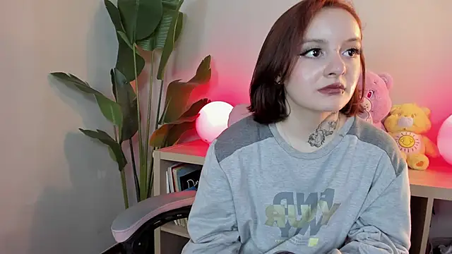 lexirouge   online show from October 2025 12:40:02 PM