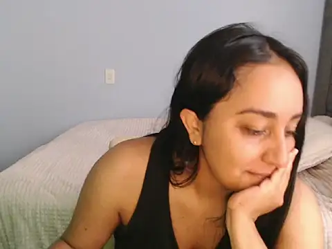 cute8smile online show from January 2026 04:00:01 PM