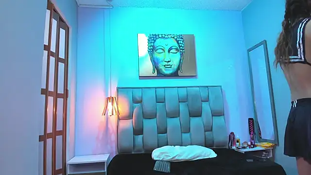 Violet-Storm- online show from January 2026 03:53:02 AM