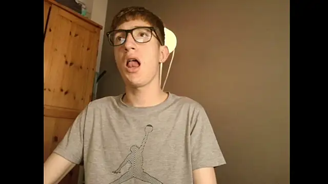 Erick Taylor3 online show from December 2025 08:25:02 PM