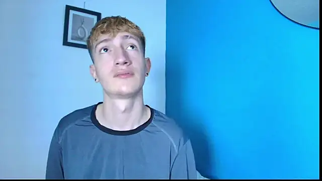 Erick Taylor3 online show from April 2026 07:06:02 PM