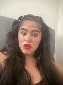 alahia66 online show from December 2025 01:18:01 PM