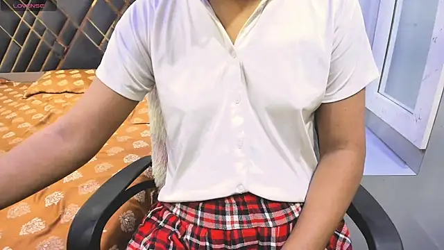 IndianKittey online show from November 2025 01:08:01 AM