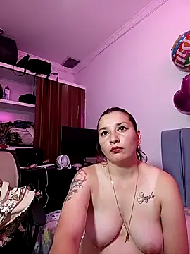 camilaloves1 online show from April 2026 12:42:01 PM