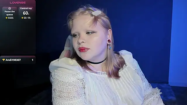 LottieReed online show from May 2026 06:21:03 AM